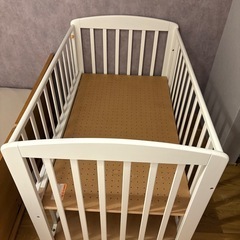 ベビーベッド　白
の画像