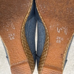 ing パンプスの画像