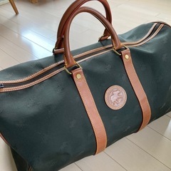 ハンティングワールド　ボストンバッグ