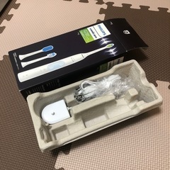 フィリップス　ソニッケアー　
電動歯ブラシの充電器　白　新品未使用品の画像