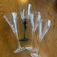 シャンパングラス