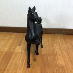 黒い馬　置き物の画像