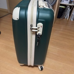 キャリーケース　機内持ち込みok