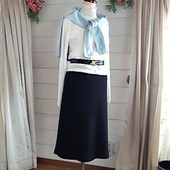新品　9号の黒　礼服のスカート　仕事用にもどうぞの画像