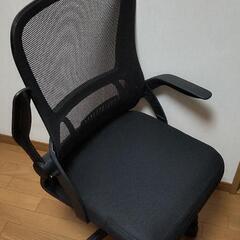 パソコンチェア メッシュ 肘おき可動式の画像