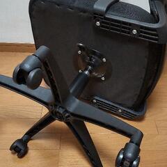 パソコンチェア メッシュ 肘おき可動式の画像