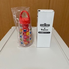 YAMADA セサミストリート　ノベルティ 保冷機能付きボトル
