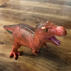 恐竜人形2体の画像