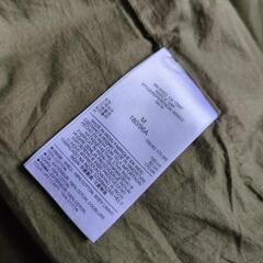 1,2度着用のみ　GAP　迷彩柄ジャケット　Mの画像