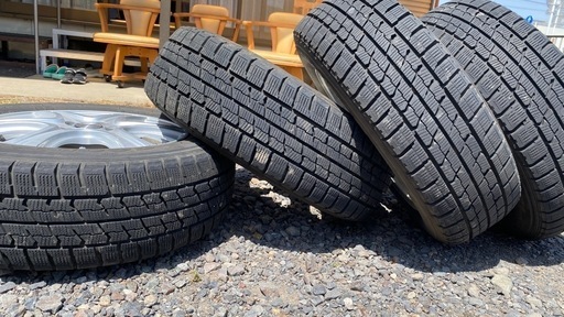 再値下げ【美品】スタッドレスタイヤ