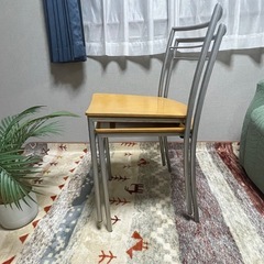 ダイニングチェアーの画像