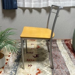 ダイニングチェアーの画像
