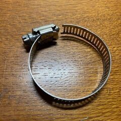 ホースクランプ　ゴムホースやパイプをしっかり固定する為の道具の画像