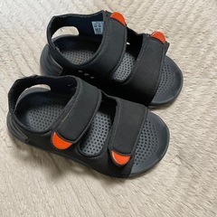 adidas 子供用サンダルサイズ14