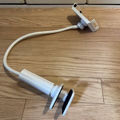 タブレット　アームスタンドの画像