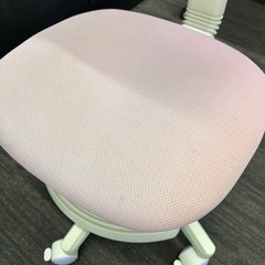 子供用デスクチェアの画像