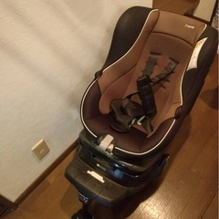 combi チャイルドシート