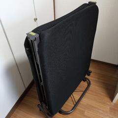 折りたたみベッド（黒）