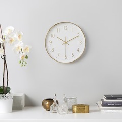 【IKEA】JÄNKIG イェンキグ 静音 掛け時計, ゴールドカラー, 30 cmの画像