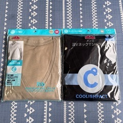 ☆新品☆ 　TOPVALU VネックTシャツ Mサイズ 2枚セットの画像
