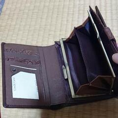 【新品】手彫り花柄革財布の画像