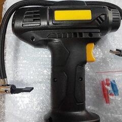 新品 ハイパワー らくちん電動空気入れ 車、バイク、自転車、ボー...