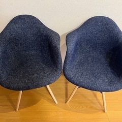 ⭐️美品⭐️ダイニングチェア 2脚 イームズチェア デニム柄 肘...