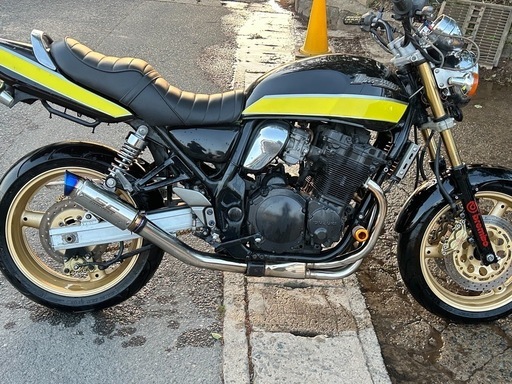 スズキイナズマ　　只今お話中