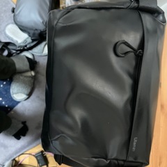 ウランジ　ショルダーカメラバック