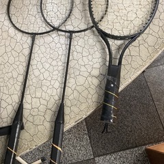 バトミントンラケット