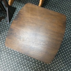 (SOLD)小テーブル入荷しました - リサイクルショップ