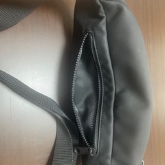 ZARA メンズショルダーバッグの画像