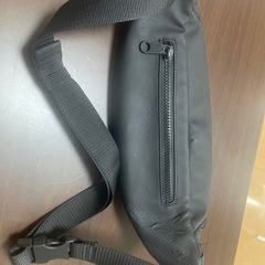 ZARA メンズショルダーバッグの画像