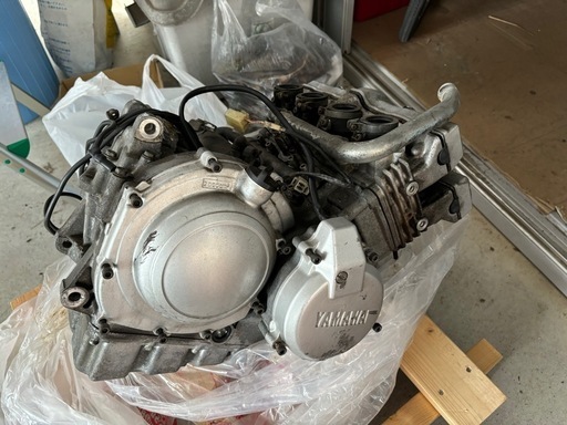 FZR250Rジャンクエンジン
