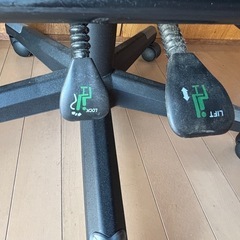 ゲーミングチェアの画像