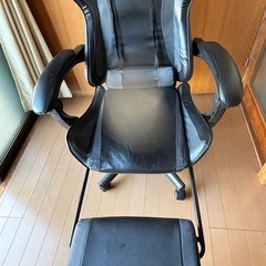 ゲーミングチェアの画像