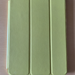 ipad air 2  au セルラーモデル 64GB 純正ケース付の画像