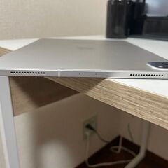 【訳あり】iPad Pro 11インチ 第2世代 Wi-Fi + Cellular　の画像