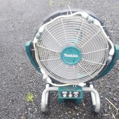 【メーカー】 マキタ Makita
【商品】 ＣＦー３００Ｄ 充...