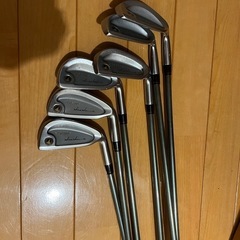 【美品】ゴルフクラブ　キャディバッグ　ゴルフボール　の画像