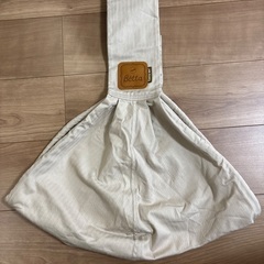 ベッタ キャリーミー ! 新生児から使える抱っこひも