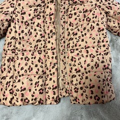 GU ダウンの画像