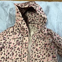 GU ダウンの画像