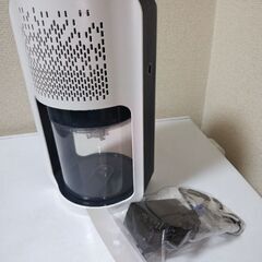 美品　ペルチェ式 除湿機 KLOUDIC DH-CS06　　７色ライトがおしゃれの画像