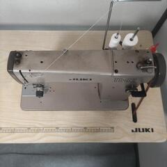 JUKI TL-82 職業用アンティークミシンの画像