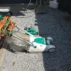 マキタ　芝刈機　芝刈機バリカンの画像