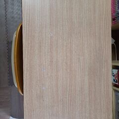 学校の机と椅子　リビング学習にいかが？の画像