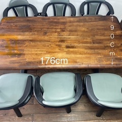 《取引者　決まりました❣️》【即決して頂いた方　無料で配達致します(中部の方)❣️】ダイニングテーブルセット　　テーブル➕イス6脚の画像