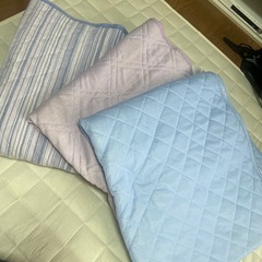 敷パッド　まとめて差し上げます