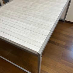 ダイニングテーブル